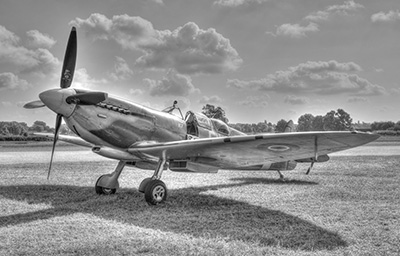 SpitfireMono 107_0039_tonemapped