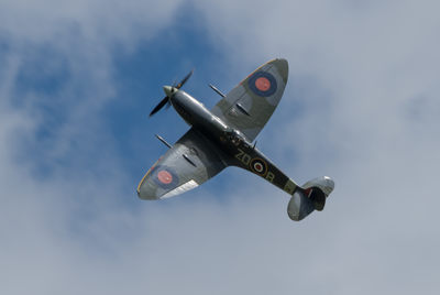 Spitfire D810_019_0369